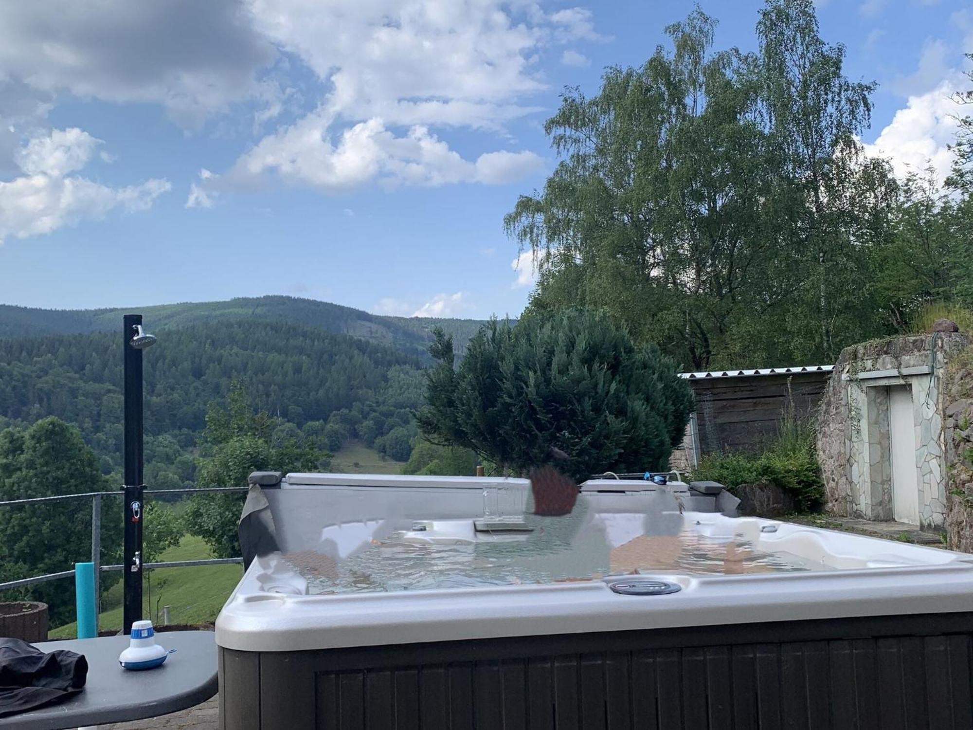 Majestic Holiday Home With Jacuzzi Unterschönau Dış mekan fotoğraf